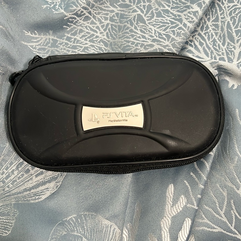 Brand new (but old) play station vita